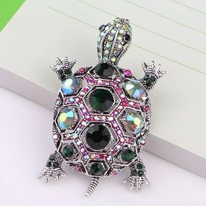 GREEN RHINESTONE TURTLE BROOCH /PIN